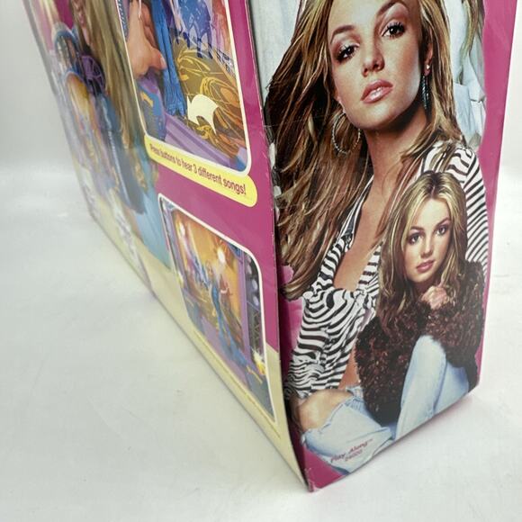 Britney SOLD OUT - Picture 7 of 11